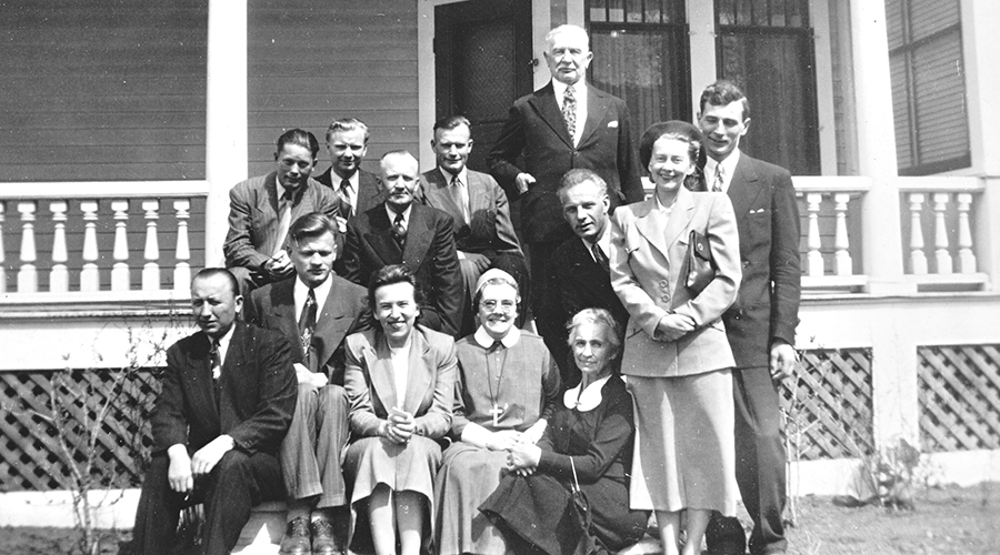 Sister Mary O'Kane with a Latvian group