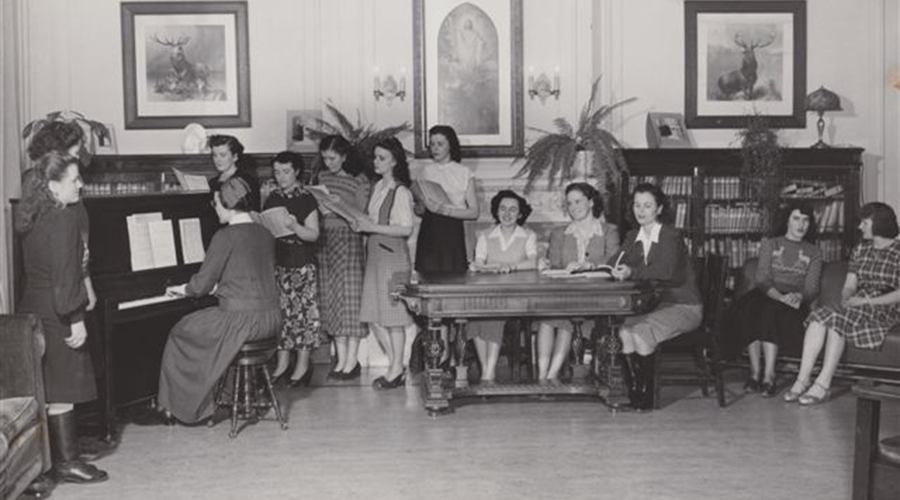 Sister Sheehan accompanies singers on piano