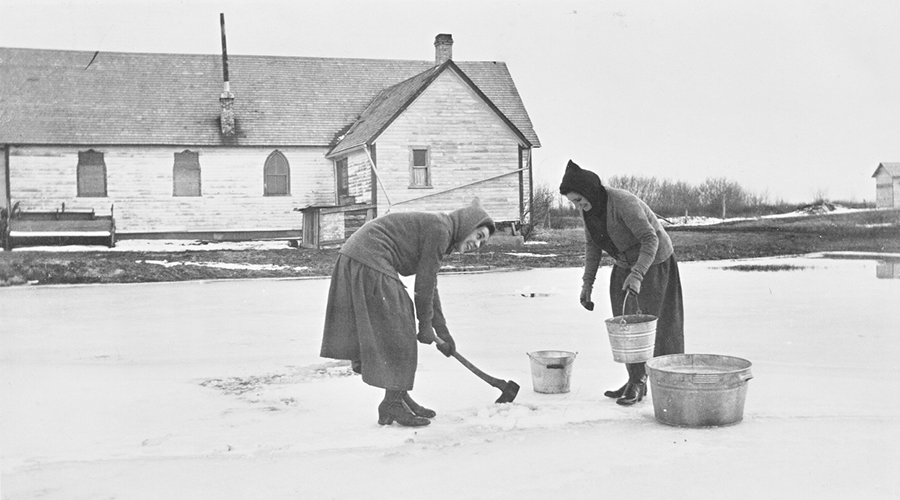 Sisters Roberts and Mossey chop for water